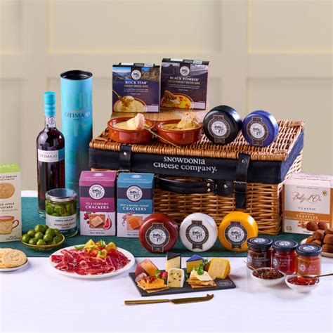 Cheese & Port Hampers Archives - Snowdonia Cheese Company