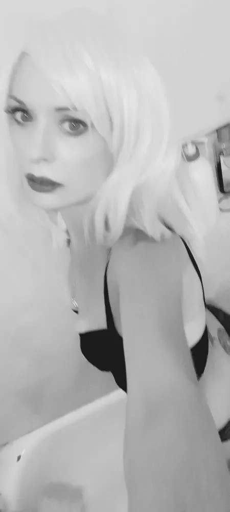 Sexy Lexi Nude Pics XHamster