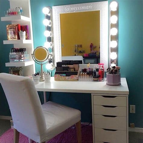 19 Best Makeup Vanity Ideas And Designs For 2017