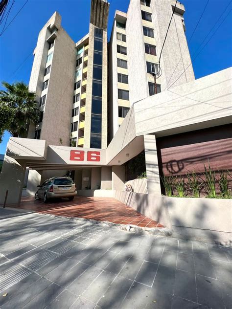 Departamento En Venta En Av Juan Palomar Y Arias Vallarta Norte