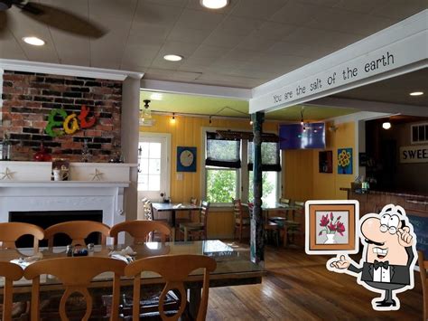 Pass The Salt Cafe In Currituck Restaurant Menu And Reviews