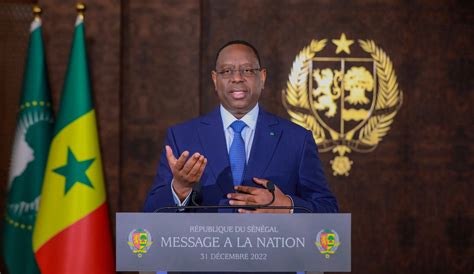 Sénégal le président Macky Sall annonce une loi d amnistie en pleine