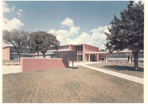 Entrance to the McPherson College Campus then | College campus, House ...