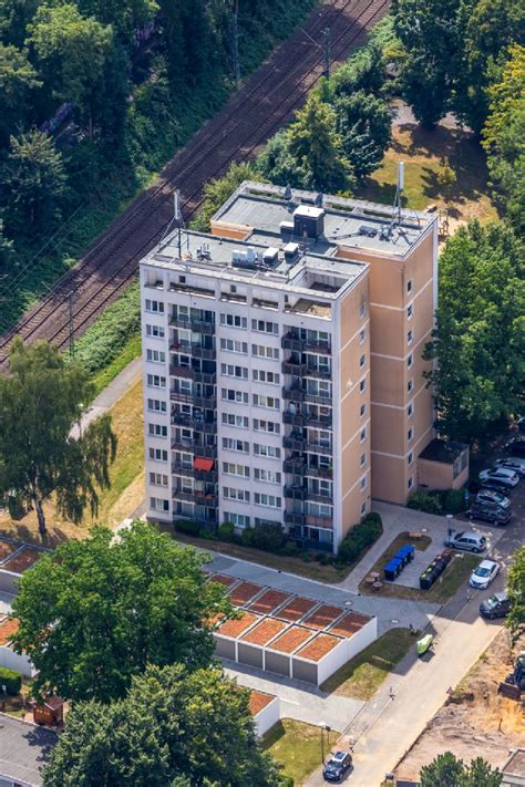 Luftaufnahme Dortmund Hochhaus Geb Ude Im Wohngebiet Mit Bunten