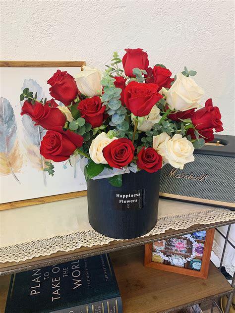 Large Rose Bucket in Chino, CA | Happiness Flowers