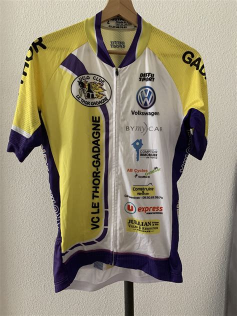 Les maillots sont arrivés Vélo Club Le Thor Gadagne