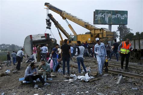 Video Tren De Pasajeros Se Descarrila En Egipto Accidente Deja Muertos