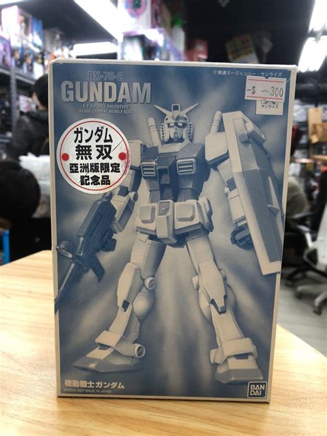 全新 Bandai Rx 78 2 Gundam Frist Grade 1 144 透明版 高達無雙 亞洲版限定 記念品 Hg Mg 興趣