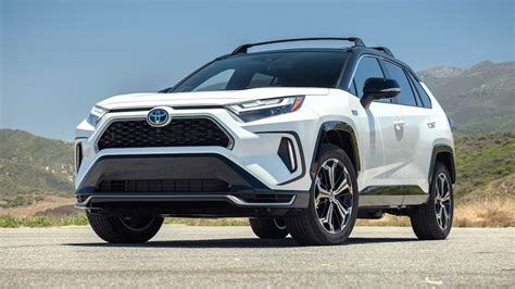 Its A Hybrid Suv Takeover With The 5 Most Fuel Efficient Suvs