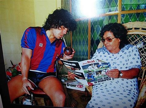 Diego Armando Maradona Tomando Mate Fc Barcelona Diego Maradona