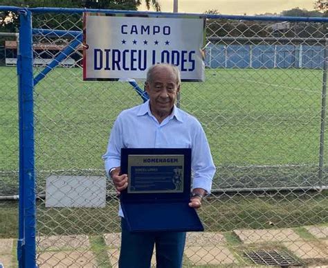 Cruzeiro Homenageia Dirceu Lopes E Inaugura Campo Da Toca 1