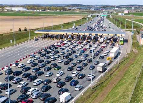 Ile Kilometr W Autostrad Jest W Polsce Nowych Dr G Ci Gle Przybywa