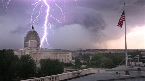 Washington Lightning Strikes During A Storm Last Night At The U