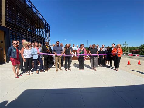 Lifeserve Blood Center Hosts Ribbon Cutting And Grand Opening