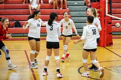 Volleyball — Judge Memorial Diverse And Inclusive College Preparatory