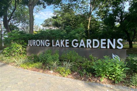 Jurong Lake Gardens Singapore Guide • The Gees Travel