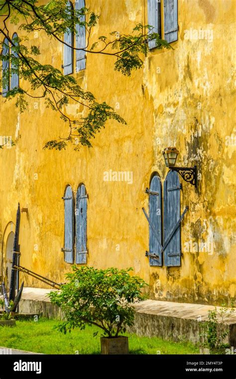 The Walled Town With It S Dutch Fort Ramparts And Bastions Galle Sri