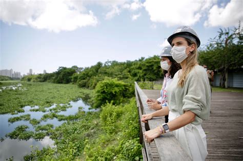 Projeto Piloto Jardins Filtrantes Recebe Visita Da Vice Prefeita Do