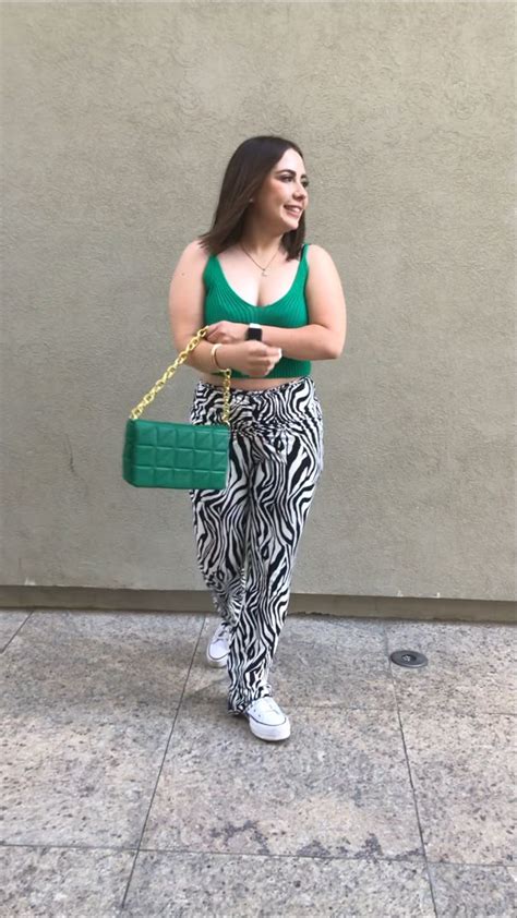 Outfit Zebra Pants Moda De Ropa Ropa De Moda Trajes Atrevidos