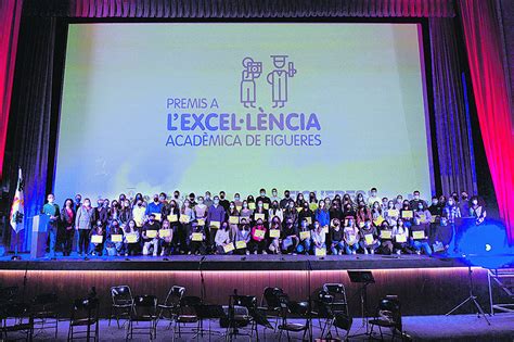 Figueres Lliura Els Premis A Lexcell Ncia Acad Mica Hora Nova