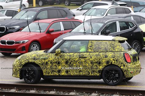 2023 MINI Cooper Facelift Spied Wearing Its Production Light Units | Carscoops