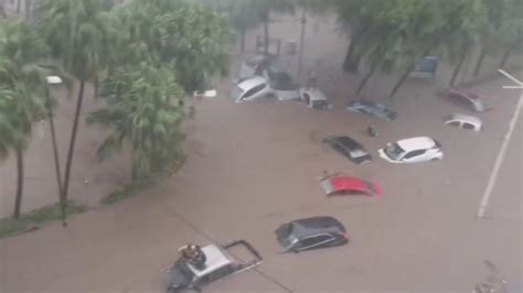 Cyclone Belal : l'île Maurice durement touchée