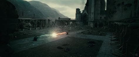 Harry Potter And Voldemort Duel In Harry Potter And The Deathly Hallows Desktop Wallpaper