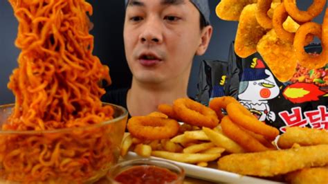 ASMR SPICY FIRE NOODLES ONION RINGS HASH BROWNS FRIES MUKBANG 불닭