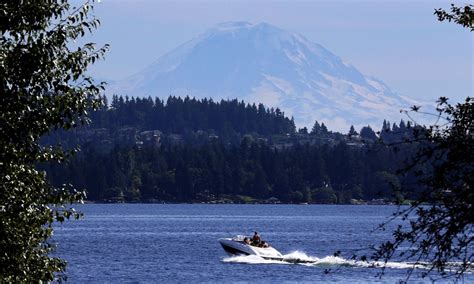 Mount Rainier The Third Most Dangerous Volcano In The Country The