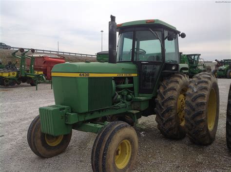 1977 John Deere 4430 Tractors Row Crop 100hp John Deere