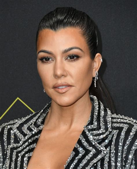 Kourtney Kardashian 2019 Peoples Choice Awards • Celebmafia