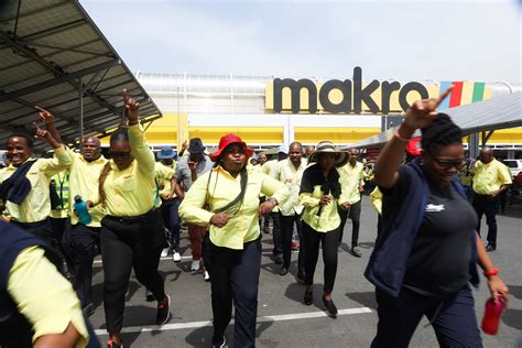 Union Breathes Fire At Makro Stores Over Mass Dismissals And Unmet Wage