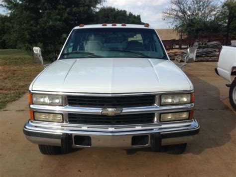 Purchase Used 2000 Chevrolet C3500 Base Crew Cab Pickup 4 Door 65l In