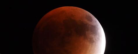 Lunar Eclipse Photography | Cameralabs