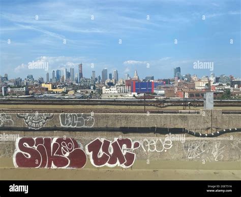 New york subway graffiti hi-res stock photography and images - Alamy