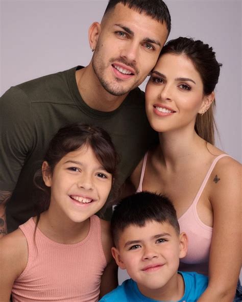 Leandro Paredes Cumpli A Os Pero Se Mostr Distanciado De Su Esposa