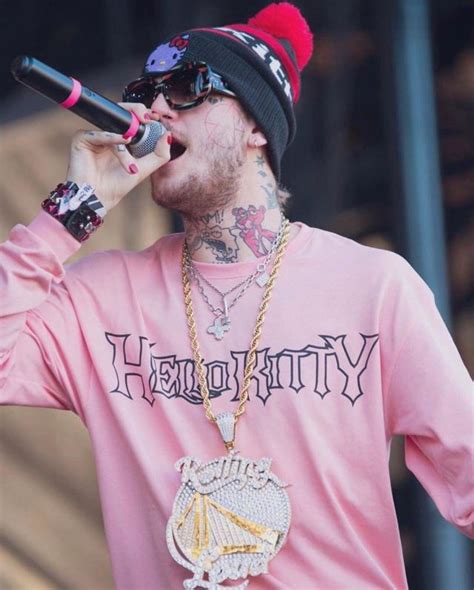 La Camiseta Rosa De Manga Larga De Hello Kitty Usada Por Lil Peep En La