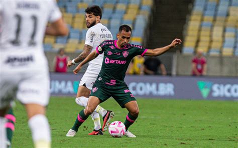 Em Jogo Muitos Gols Fluminense E Corinthians Empatam Pelo