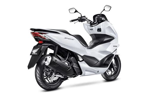 Honda PCX 2023 ganha motor de 160cc e controle de tração Confira os