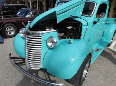 Classic Chevy Design / 1940 Chevrolet Pickup – Auto Museum Online