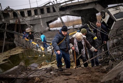 Krieg In Der Ukraine Explosionen In Kiew Tote Bei Luftangriffen