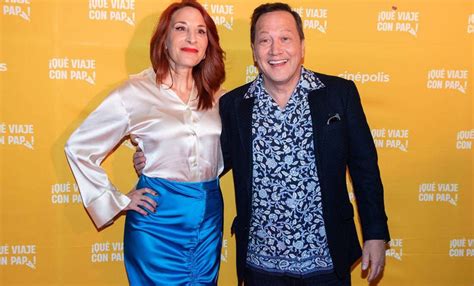 Rob Schneider Y Mónica Huarte Presentan En México La Película ¡qué Viaje Con Papá