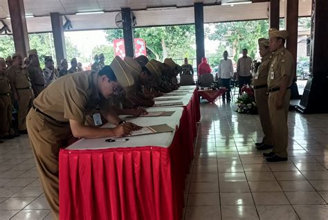 Tandatangani Pakta Integritas 44 OPD Siap Cegah KKN Berita Observer