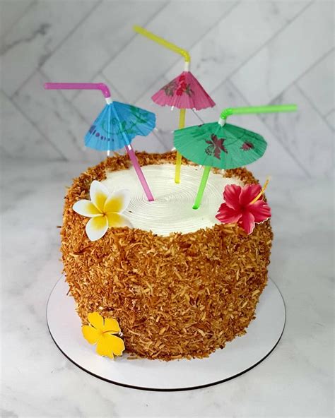 50 Spectacular Hawaiian Theme Cake Ideas