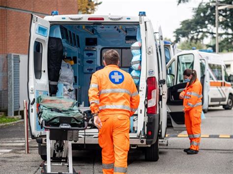 Polmoniti Nei Bambini In Aumento Anche In Francia 44 Gli Accessi Al