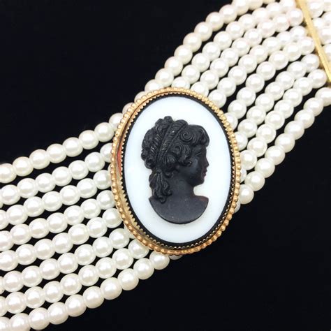 Vintage Black Cameo Brooch Black Cameo Pendant With Gold Accents