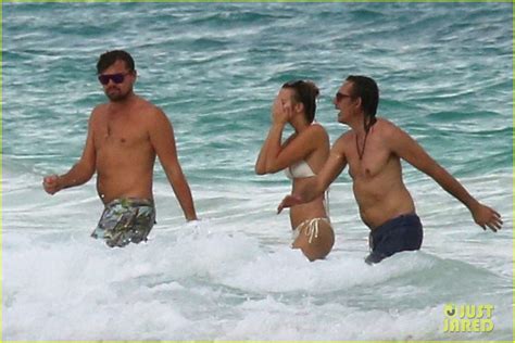 Leonardo DiCaprio Hits The Beach Shirtless In Cancun Photo 3827887