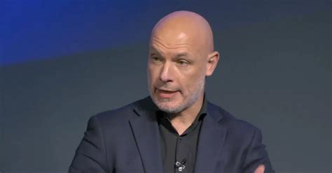 Howard Webb Congratulates Var For Man Utd Decision But Admits Error Was