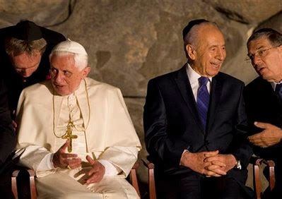 Papa Ratzinger Blog Offese Al Papa Padre Lombardi