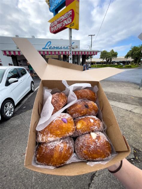 Malasadas At Leonards Bakery In Honolulu Hawaii Feastio